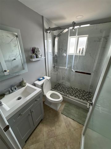 12754 SW 209th Ln, Miami, FL 33177