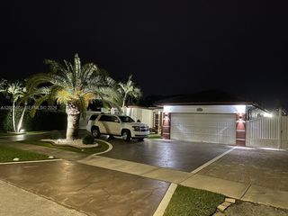 12754 SW 209th Ln, Miami, FL 33177
