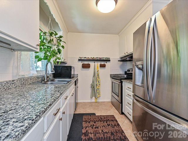 4730 Crestmont Drive, Charlotte, NC 28205