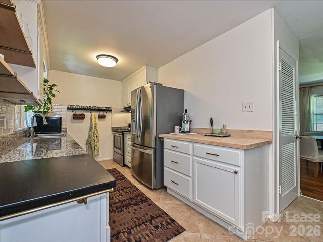 4730 Crestmont Drive, Charlotte, NC 28205
