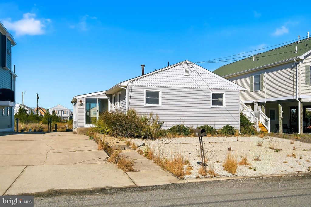 22 S ENSIGN DR, Little Egg Harbor Twp, NJ 08087