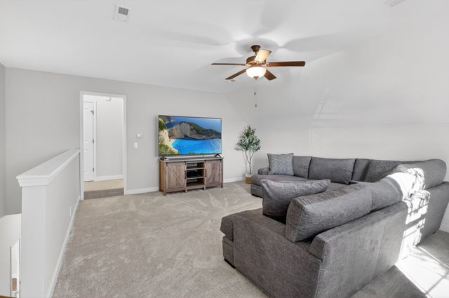 233 Waldron View Dr, Murfreesboro, TN 37130