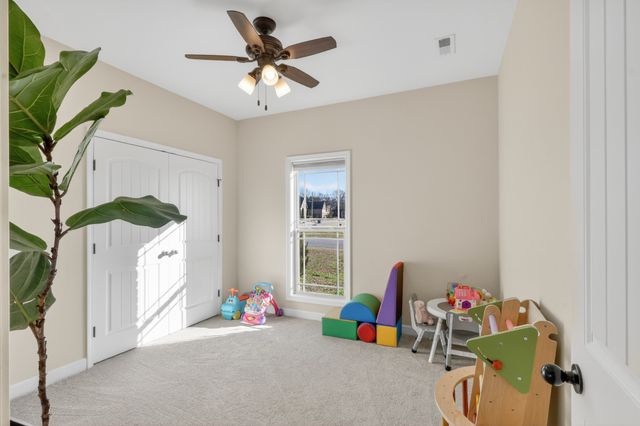 233 Waldron View Dr, Murfreesboro, TN 37130