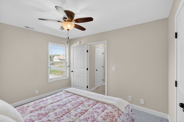 233 Waldron View Dr, Murfreesboro, TN 37130