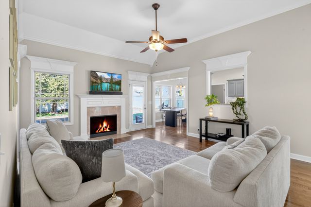 233 Waldron View Dr, Murfreesboro, TN 37130