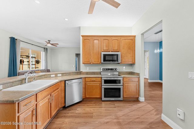 1305 Pemberton Trail, Malabar, FL 32950