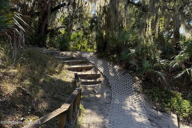 1305 Pemberton Trail, Malabar, FL 32950