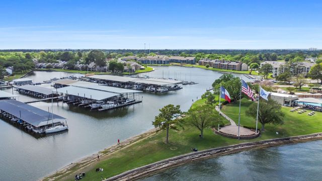 12500 Melville Drive 231 C, Montgomery, TX 77356