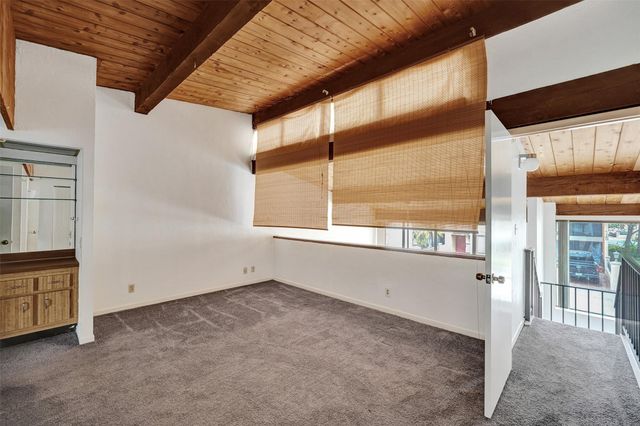 750 E Coco Plum Circle 2, Plantation, FL 33324