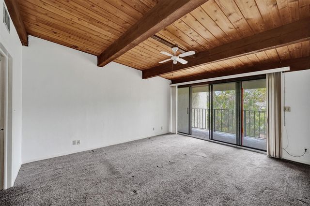 750 E Coco Plum Circle 2, Plantation, FL 33324