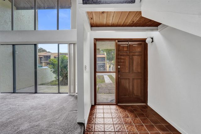 750 E Coco Plum Circle 2, Plantation, FL 33324