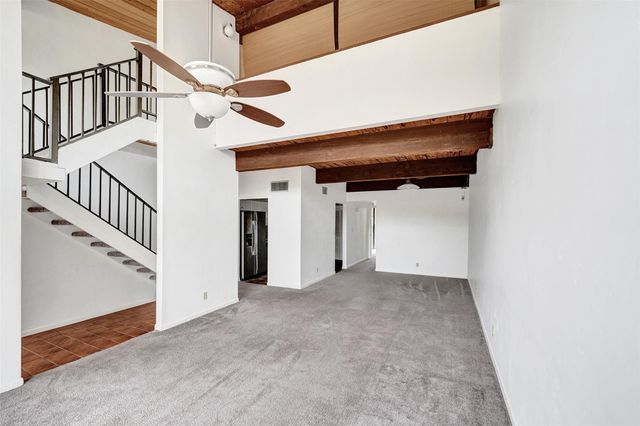 750 E Coco Plum Circle 2, Plantation, FL 33324