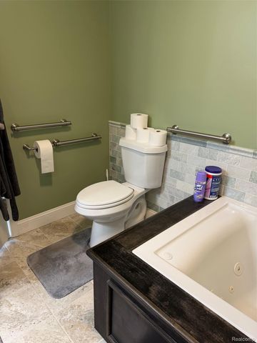 3595 Davison Lake Road, Brandon Charter Township, MI 48462