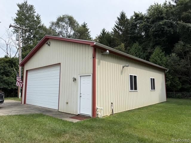 3595 Davison Lake Road, Brandon Charter Township, MI 48462