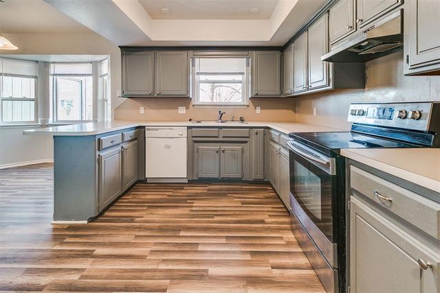 917 N Crystal Way, Mustang, OK 73064