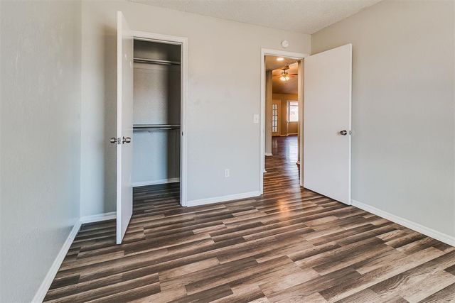 917 N Crystal Way, Mustang, OK 73064