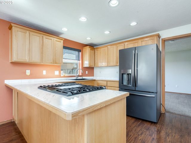 1700 Sw ALEXANDRIA St, Mc Minnville, OR 97128
