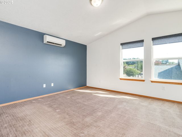 1700 Sw ALEXANDRIA St, Mc Minnville, OR 97128