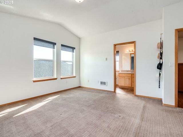 1700 Sw ALEXANDRIA St, Mc Minnville, OR 97128