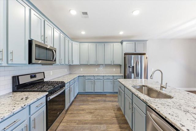 154 Darby Meadow Lane, Ridgeville, SC 29472