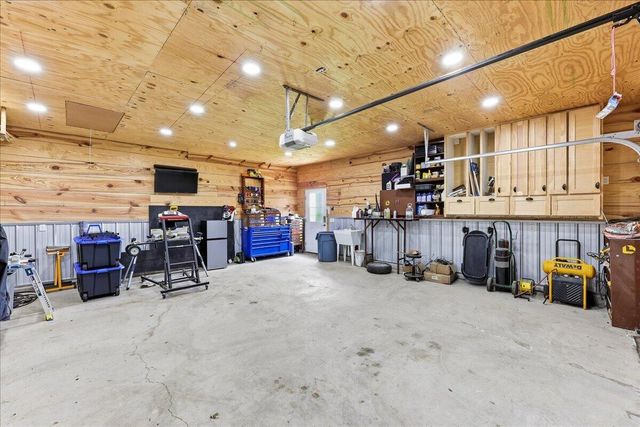 154 Darby Meadow Lane, Ridgeville, SC 29472