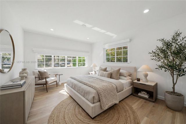 3681 SW 21st St, Miami, FL 33145