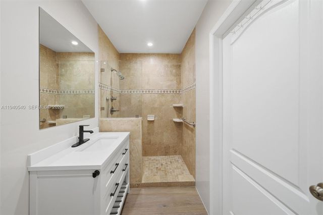 3681 SW 21st St, Miami, FL 33145