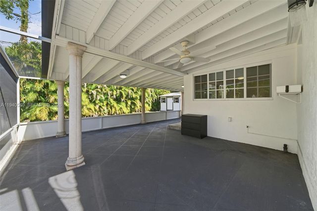 3681 SW 21st St, Miami, FL 33145