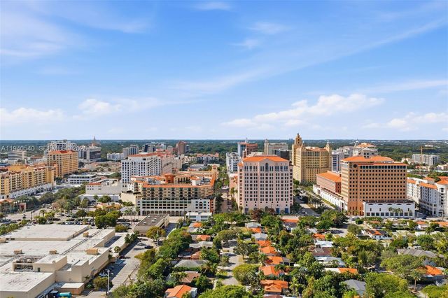 3681 SW 21st St, Miami, FL 33145