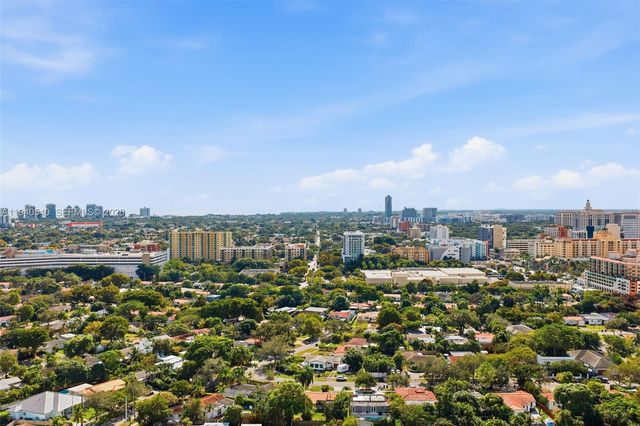 3681 SW 21st St, Miami, FL 33145