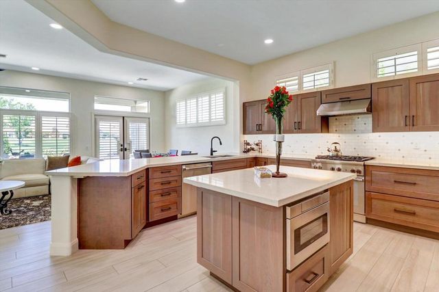 78192 Kensington Avenue, Palm Desert, CA 92211