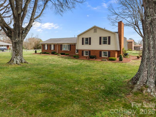 1070 Dunns Mountain Road, Salisbury, NC 28146