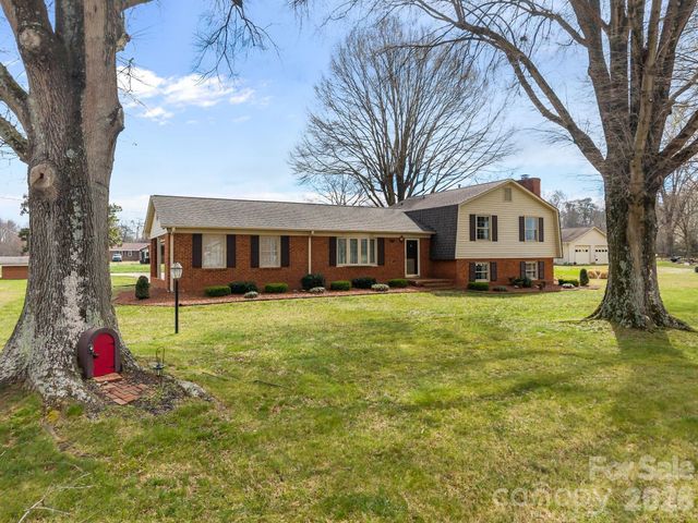 1070 Dunns Mountain Road, Salisbury, NC 28146