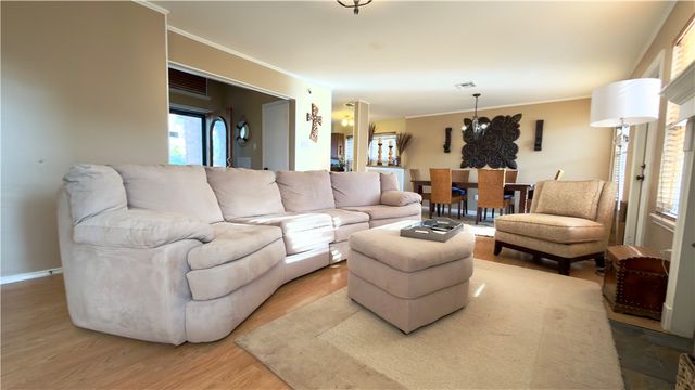 3025 Cedar Springs, Corpus Christi, TX 78414