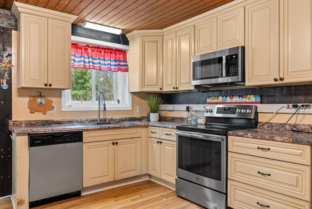 2015 Albert Storm Avenue, Moncks Corner, SC 29461