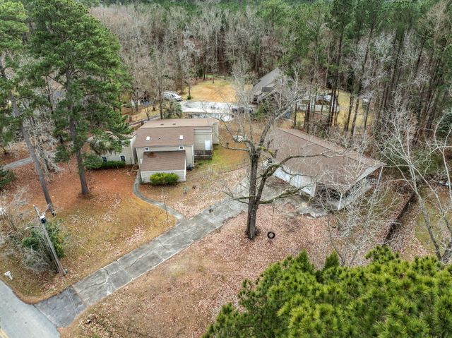 2015 Albert Storm Avenue, Moncks Corner, SC 29461