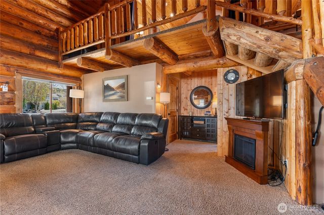 215 W Marine View Place, Orondo, WA 98843