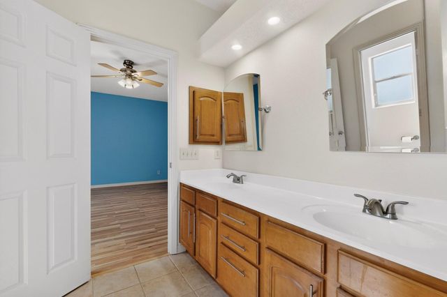 5002 Mirador Drive NW, Albuquerque, NM 87120