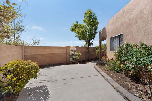 5002 Mirador Drive NW, Albuquerque, NM 87120