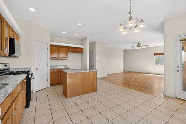 5002 Mirador Drive NW, Albuquerque, NM 87120