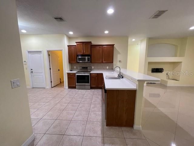 201 GOLDIE STREET, Leesburg, FL 34748