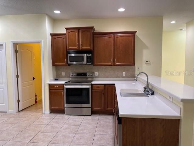 201 GOLDIE STREET, Leesburg, FL 34748