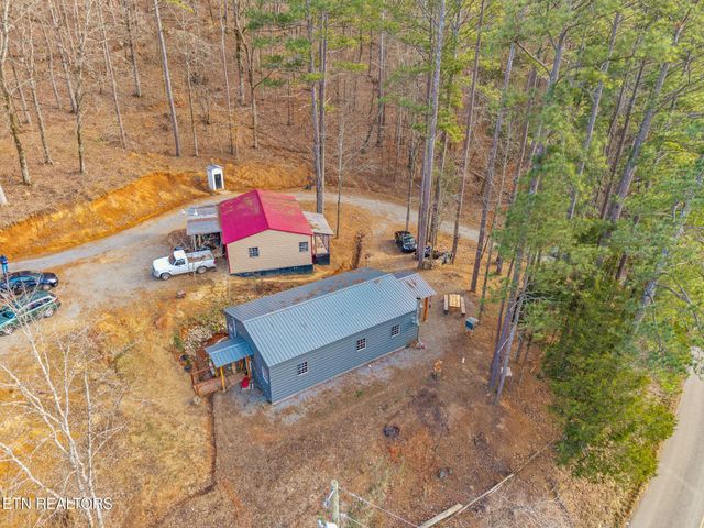 365 County Road 38, Riceville, TN 37370
