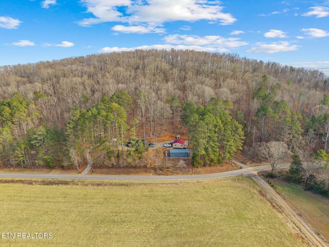 365 County Road 38, Riceville, TN 37370