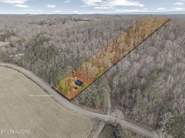 365 County Road 38, Riceville, TN 37370
