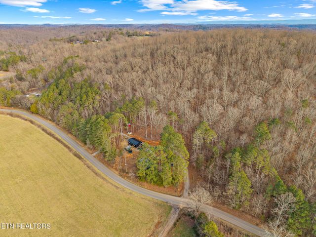 365 County Road 38, Riceville, TN 37370
