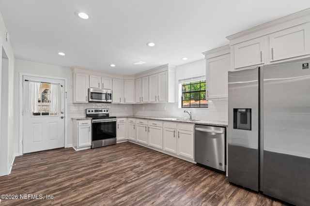 2305 STAFFORD Drive, Orange Park, FL 32073