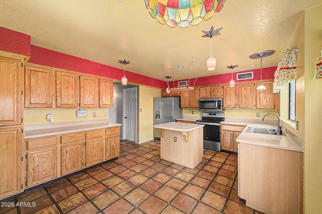 7885 W WINDSOR Boulevard, Glendale, AZ 85303