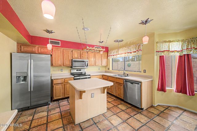 7885 W WINDSOR Boulevard, Glendale, AZ 85303