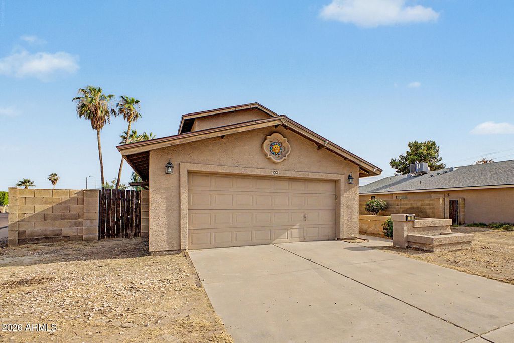7885 W WINDSOR Boulevard, Glendale, AZ 85303